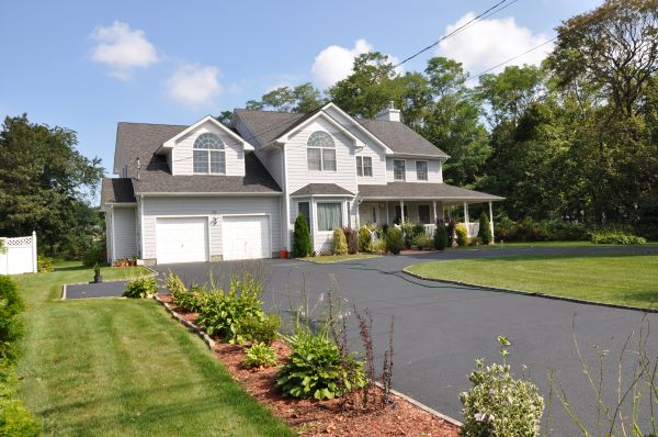Driveway Resealing in Rogers